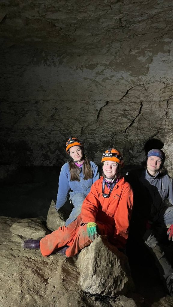 Студенти-магістри кафедри взяли участь у спелеоекспедиції «Дослідження елювіальних відкладів у печерах Поділля»