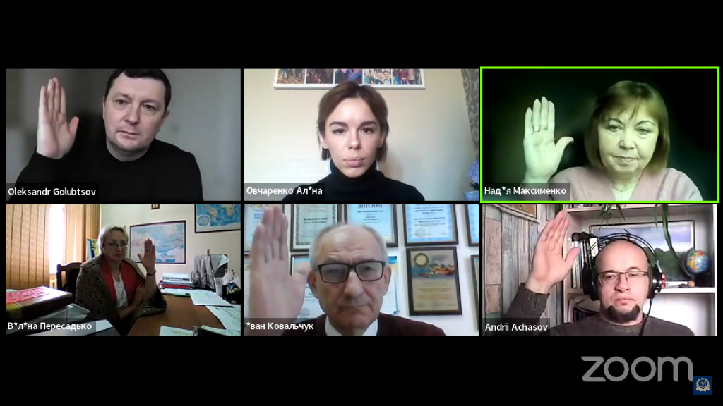 Вітаємо Аліну Юріївну Овчаренко з успішним захистом дисертаційної роботи!